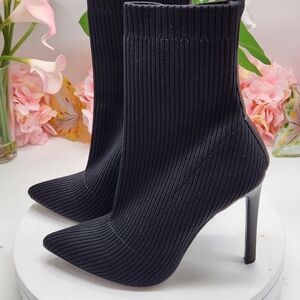 Steve Madden Womens Vouch Sock Heeled Boots Sz 7M